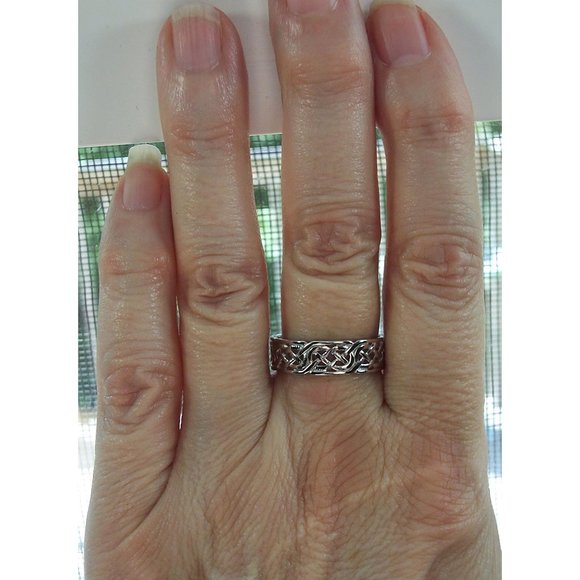 925 STERLING SILVER Celtic Irish Endless Knot Band Ring - Picture 8 of 15
